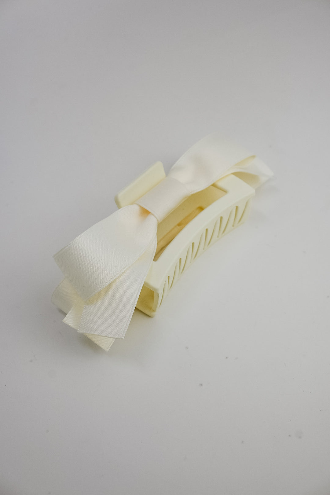 The Emma Claw Clip