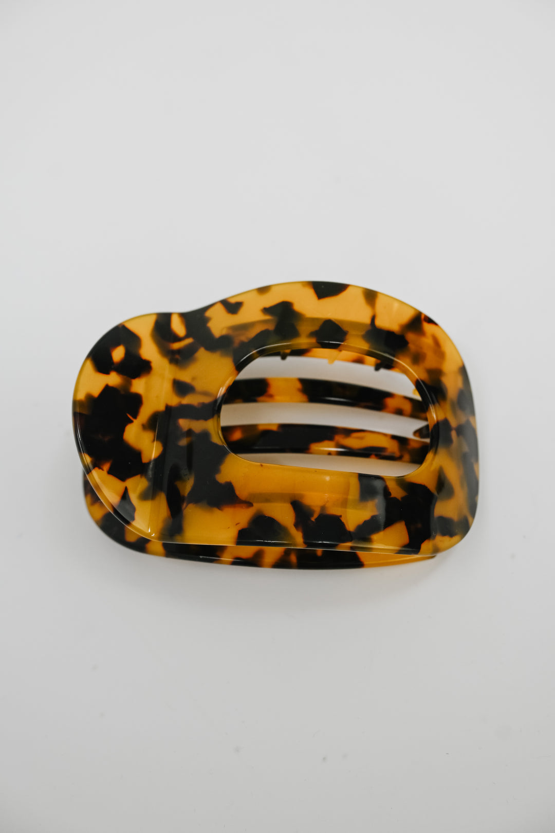 The Sandy Claw Clip