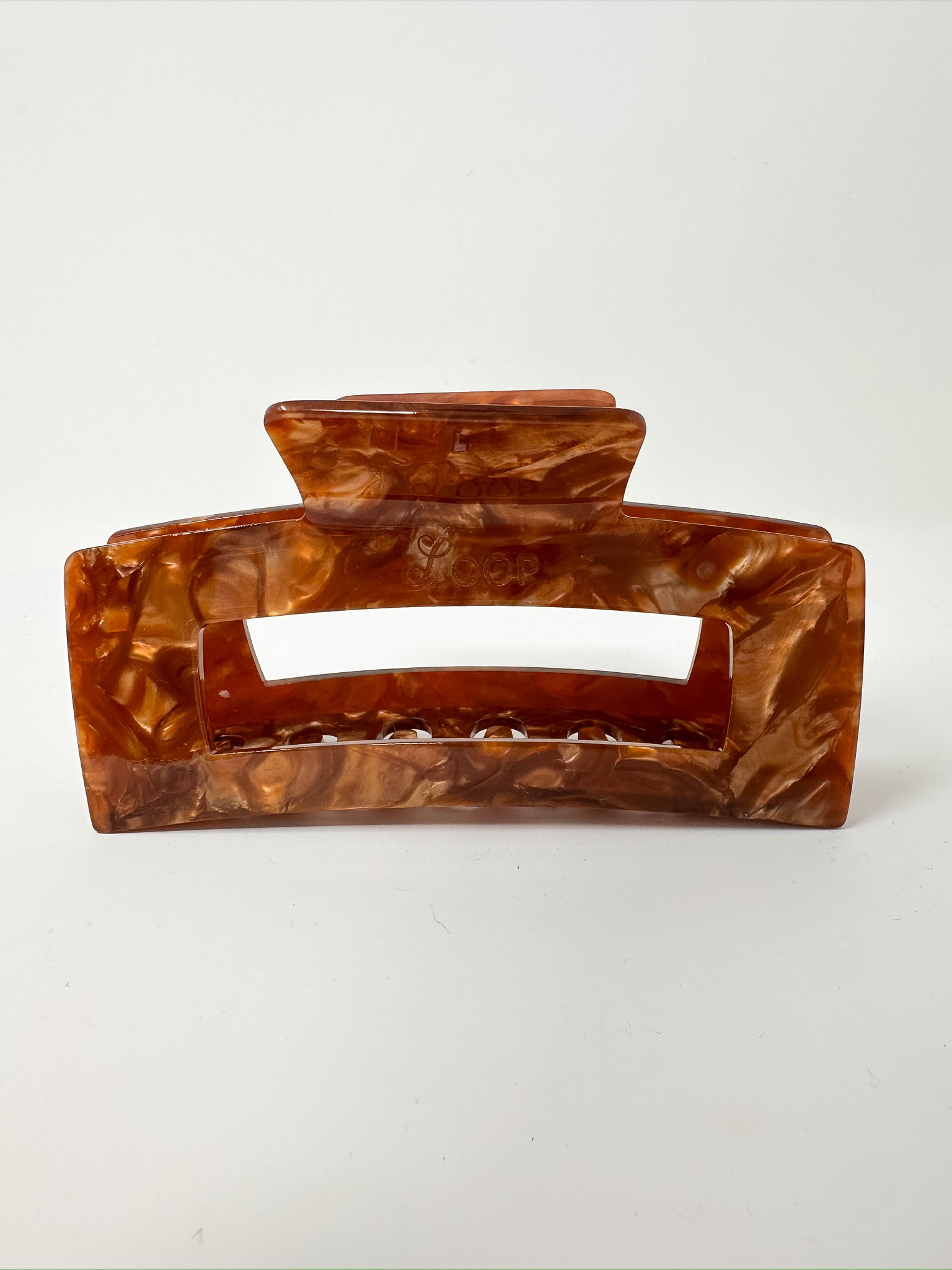 The MJ Extra Large Claw Clip – LOOP Lifestyle